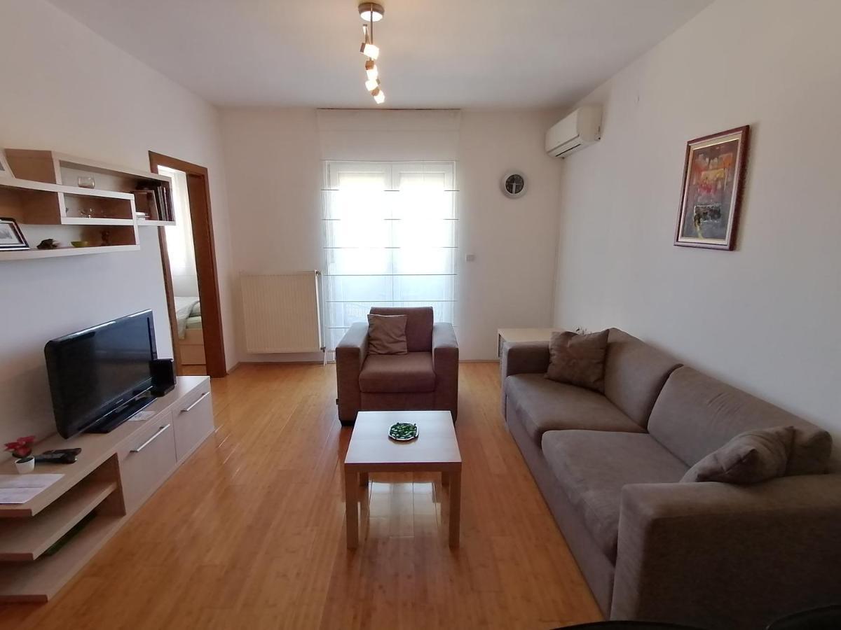 Apartman Breza Krusevac Ngoại thất bức ảnh